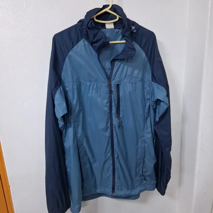 [BUNJANG] Aigle Men's Windbreaker Size 100 / 에이글 바람막이 남성100