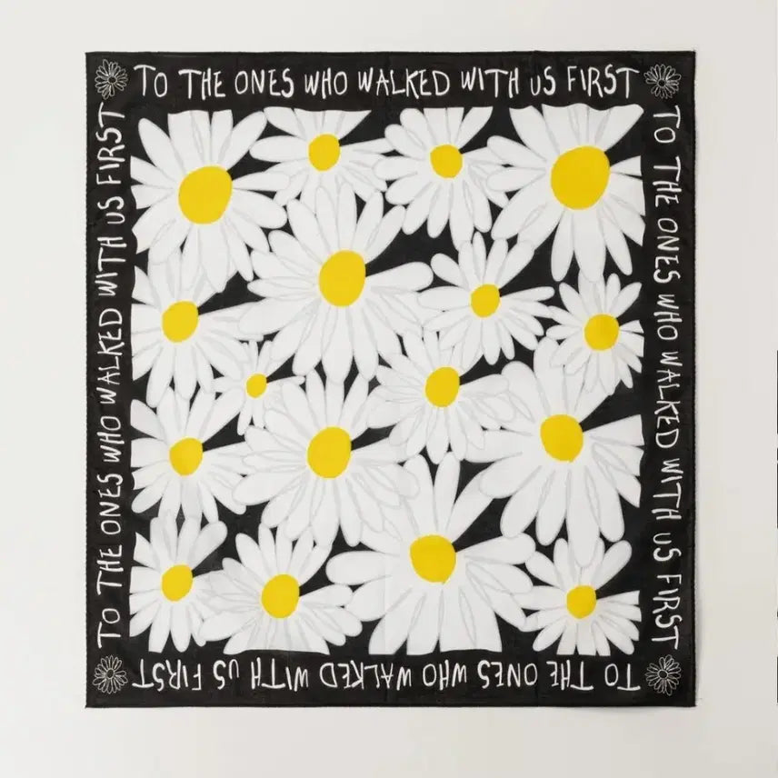 [BUNJANG] Peaceminusone x Toy Story Scarf Silk The First Pawn / 당발)피스마이너스원 토이스토리 스카프 03 실크 더퍼스트팬