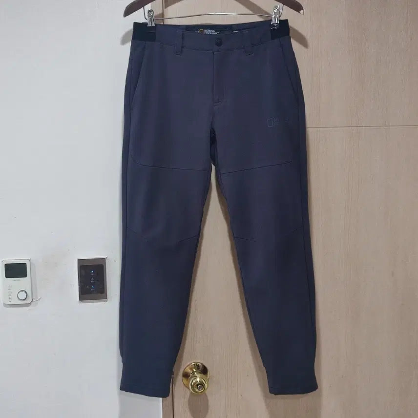 [BUNJANG] National Geographic Men's Jogger Pants (Size 30-31) / 내셔널지오그래픽 남성 조거바지 30ㅡ31