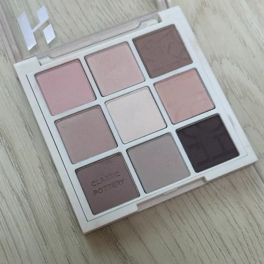 [BUNJANG] Holika Holika My Fave Mood Eye Palette Classic Pottery / 홀리카홀리카 마이페이브무드아이팔레트 클래식포터리