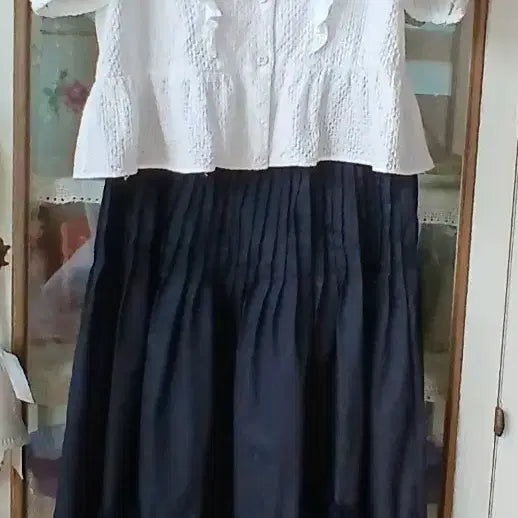 [BUNJANG] Ozsecon Navy Chiffon Skirt + Juicy Judy Blouse Set / 오즈세컨  진 네이비 쉬폰망사 스커트+쥬시쥬디 블라우스