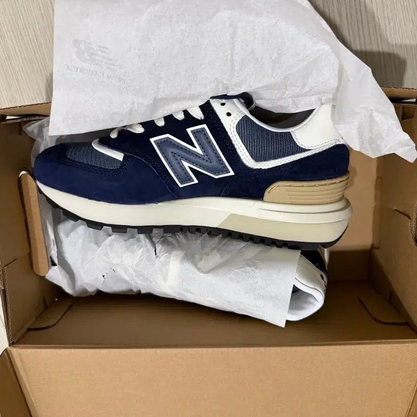 [BUNJANG] New Balance 574 Legacy Navy Sneakers / (새상품) 뉴발란스 574 레거시 네이비 240mm 판매합니다