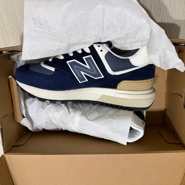 [BUNJANG] New Balance 574 Legacy Navy Sneakers / (새상품) 뉴발란스 574 레거시 네이비 240mm 판매합니다
