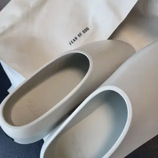 [BUNJANG] Fear of God The California 2.0 Milk Size 41 / (새상품) 피어오브갓 더 캘리포니아 2.0 밀크
