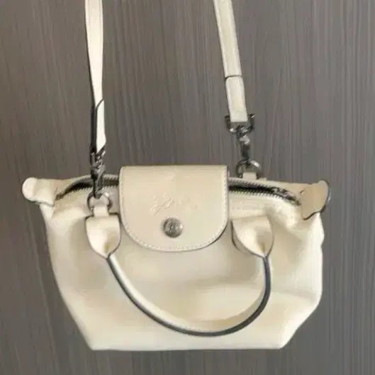 [BUNJANG] Longchamp Le Foulonné Women's Crossbody Bag Ivory / 롱샴 플립백 여성 크로스백 아이보리