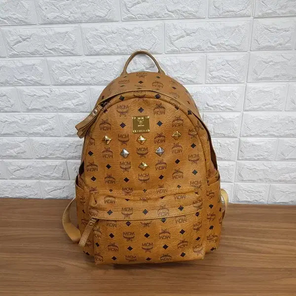 [BUNJANG] MCM Large Backpack PVC Leather Yellow Ochre Bisetos / MCM 백팩 (여성L 라지사이즈. 황토비세토스)