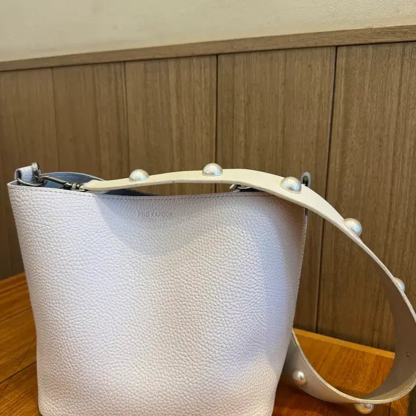 [BUNJANG] Find Kapoor Cross Bag / 파인드카푸어 크로스백
