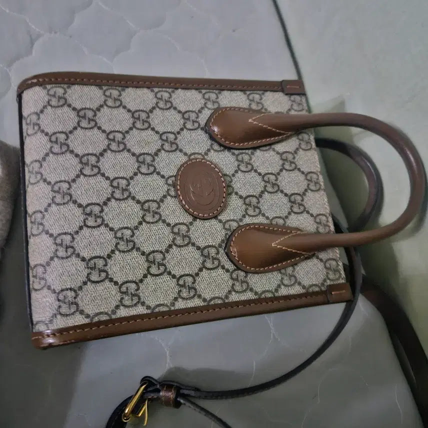 [BUNJANG] Gucci Interlocking Mini Tote Bag / 구찌 인터로킹 미니 토트백