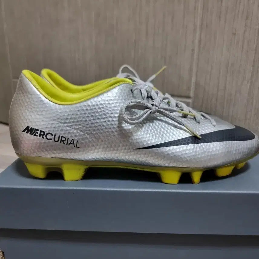 [BUNJANG] Nike Mercurial Veloce HG Size 260 / 나이키 머큐리얼 벨로체 hg 260사이즈