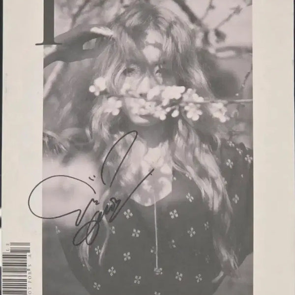 [BUNJANG] Taeyeon (Girls' Generation) Signed Mini Album Vol. 1 'I' / 태연 I 친필 싸인 앨범