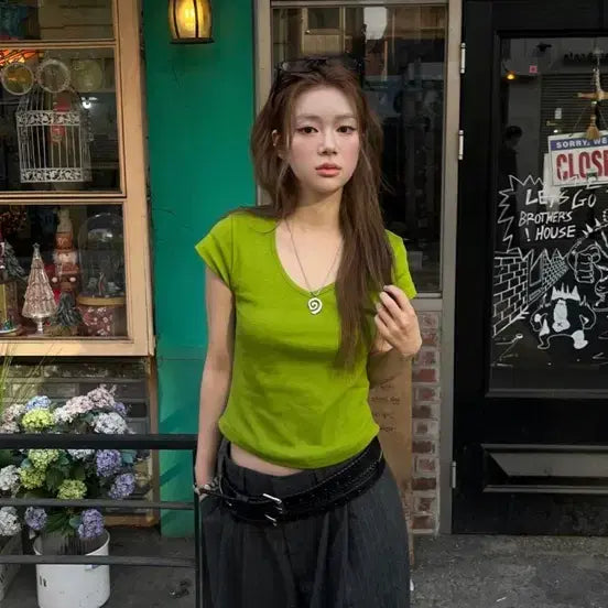 [BUNJANG] Qurity V-Neck Short Sleeve T-Shirt Olive / 큐리티 V넥 반팔 티셔츠 올리브