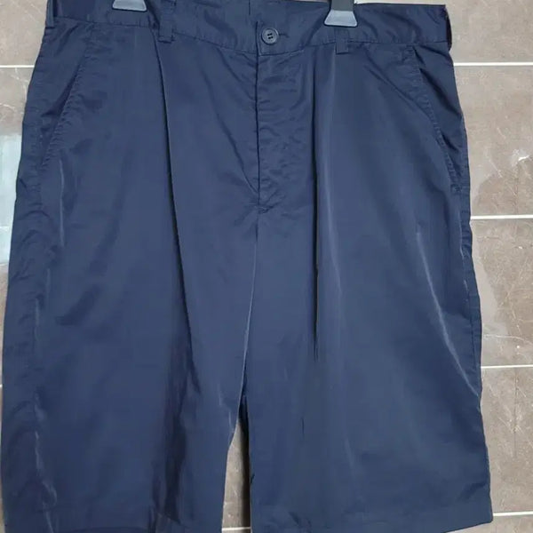 [BUNJANG] FANTOM Men's Navy Two-Tuck Shorts (Lightweight Summer) / (남성32인치)FANTOM 네이비 투턱 반바지(얇아용여름용)