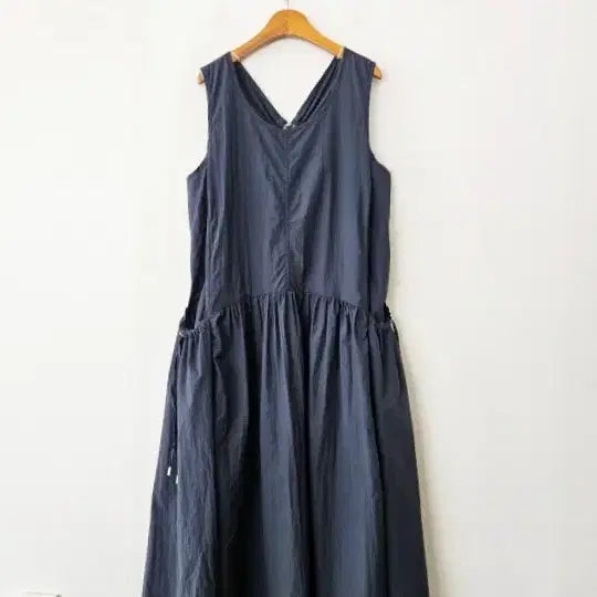 [BUNJANG] Navy Crinkled Material String Adjustable Dress / 네이비 바스락 원피스