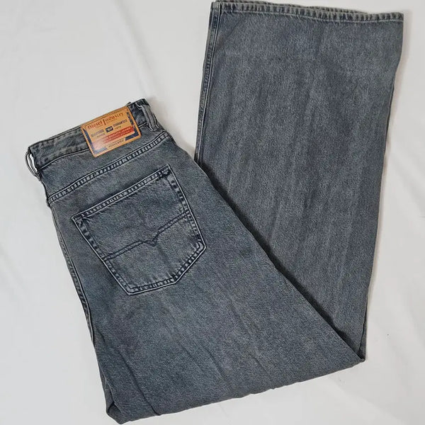 [BUNJANG] Diesel New Wide Leg Denim Jeans QR Authentic Mint Condition / 디젤 DIESEL 신형 데님팬츠 와이드 청바지 QR정품 32 (민트급)