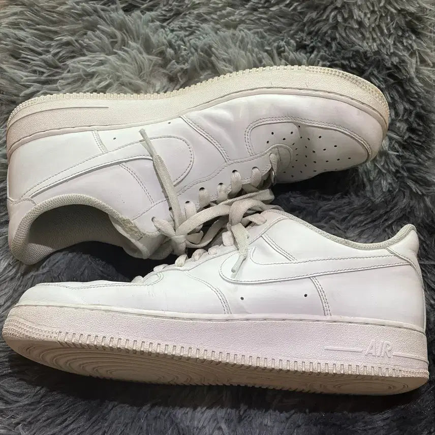 [BUNJANG] Nike Air Force 1 (Size 10.5 US) Sneakers / 나이키 에어포스 290