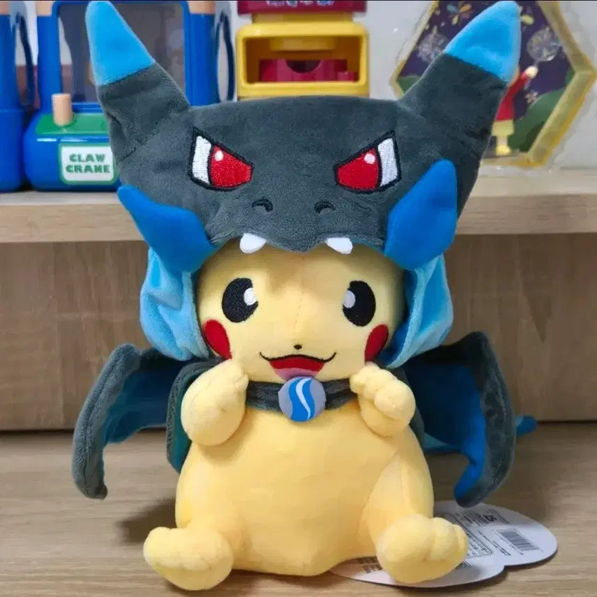 [BUNJANG] Pokemon Pikachu Poncho Mega Charizard X Stuffed Toy / [새상품] 포켓몬 인형 메가리자몽X 판초 피카츄 + 서비스
