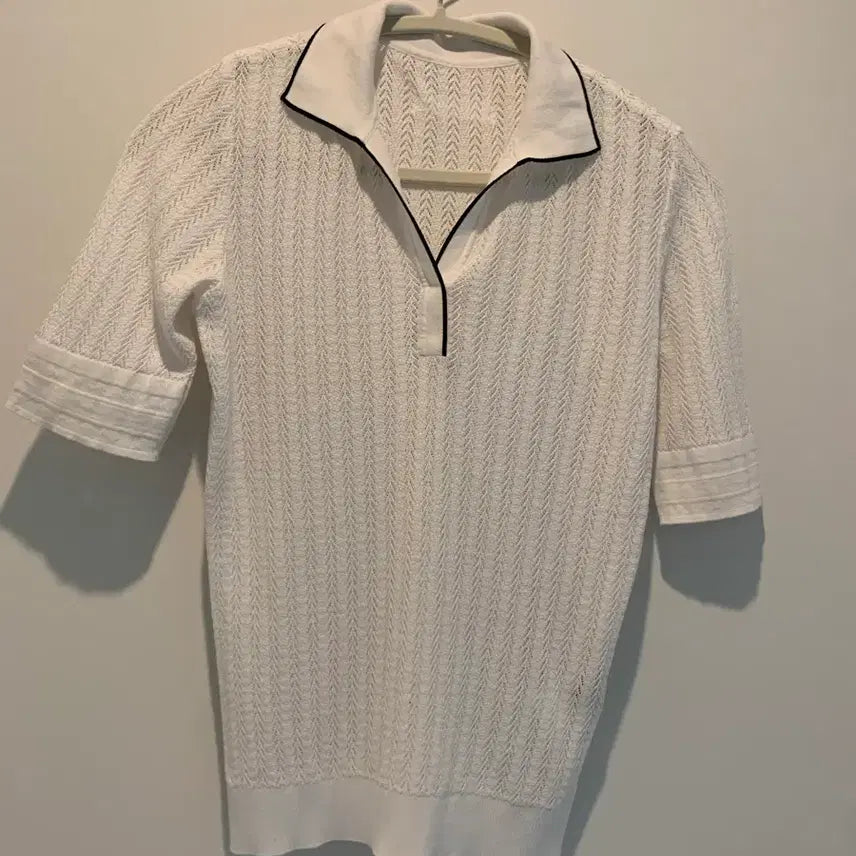 [BUNJANG] Fantom Collar Knit White Size 90 / 여성 팬텀 카라 니트 90