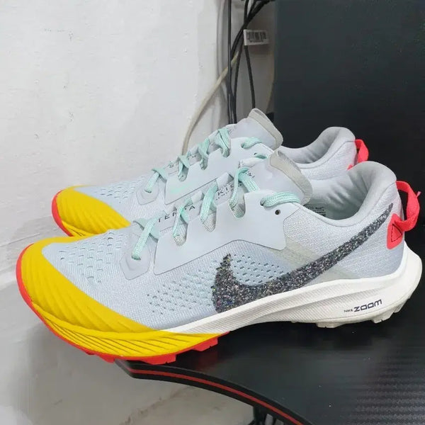 [BUNJANG] Nike Zoom Pegasus Trail 4 Gray Yellow / 나이키 줌 페가수스 트레일 4 회색 옐로우 (240)