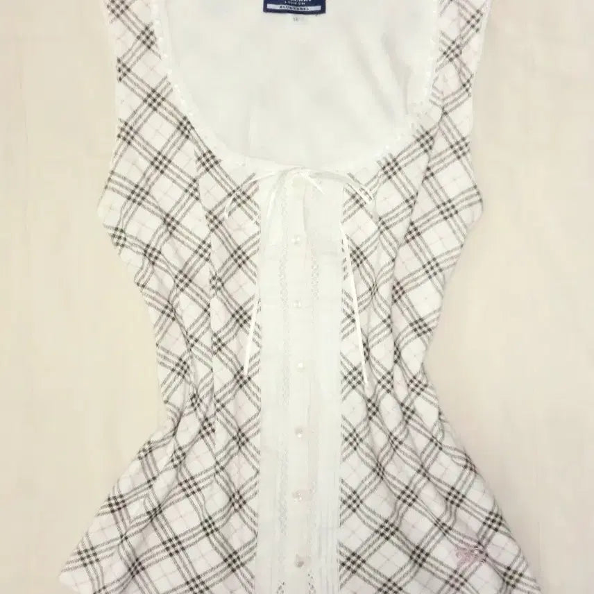 [BUNJANG] Burberry Blue Label Nova Check Knit Top / 버버리 블루라벨 노바체크 탑 로걀탑 라떼갸루 히메갸루 오네갸루