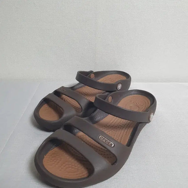 [BUNJANG] Crocs Cleo II Sandals Espresso Brown / 크록스 샌들 클레오2 에스프레쏘 브라운 250mm