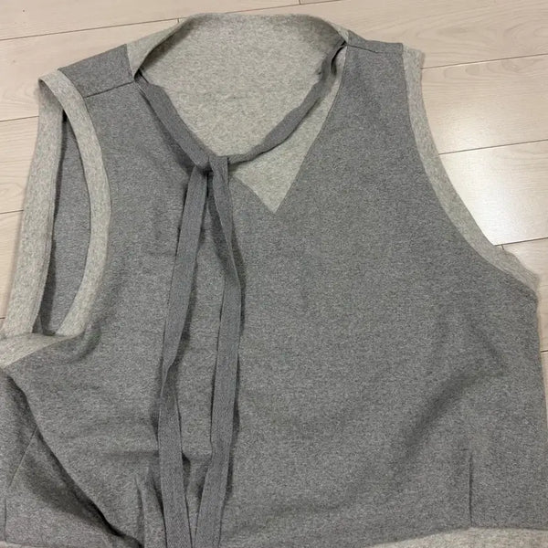 [BUNJANG] Women's Gray V-neck Vest / Gyeong 조끼