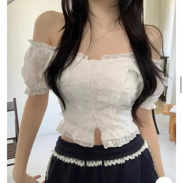[BUNJANG] Ablly Frill Lace Off-Shoulder Blouse / 에이블리 프릴 레이스 오프숄더 블라우스