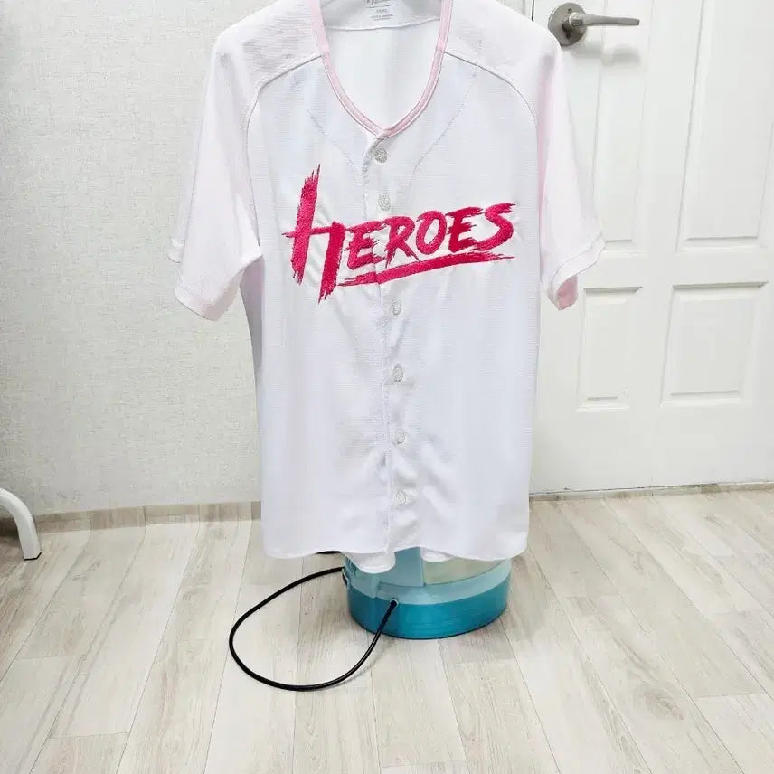 [BUNJANG] Kiwoom Heroes [White Pink] Baseball Jersey M / (95~100)M 우주매물 키움 히어로즈 [흰연핑] 유니폼