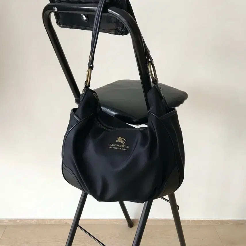 [BUNJANG] Burberry Gold Hardware Hobo Shoulder Bag / 버버리 금장 호보백 숄더백 가방
