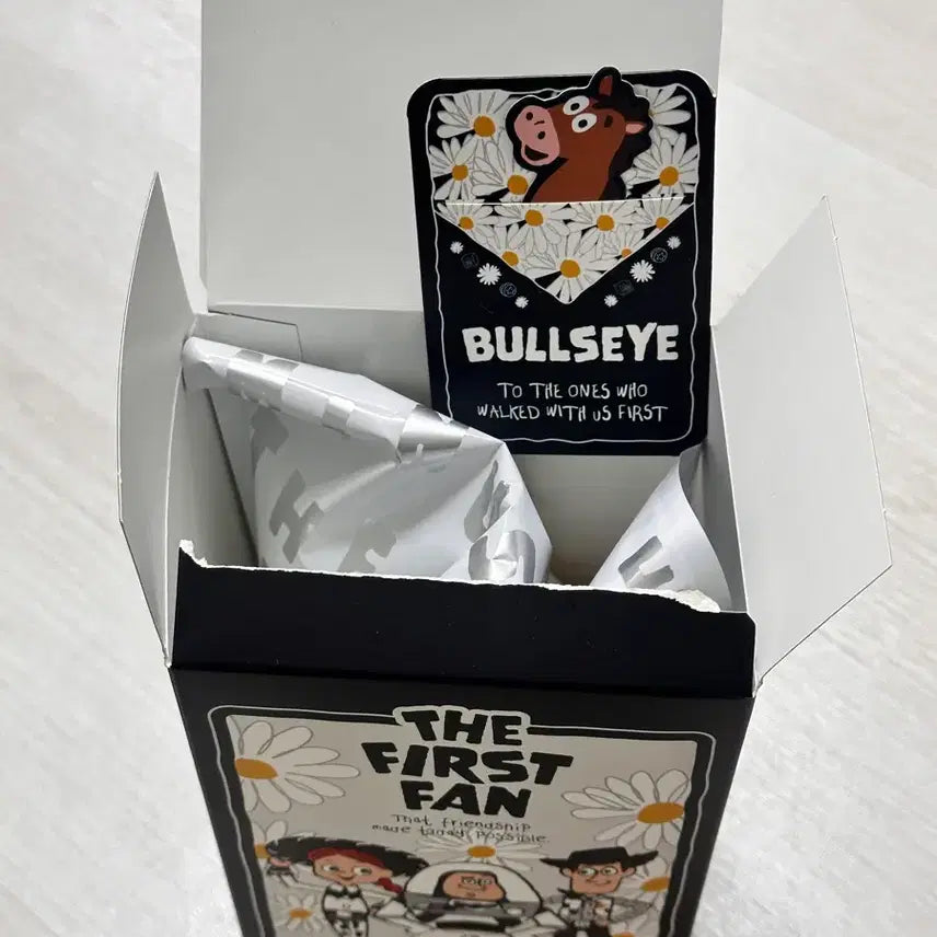 [BUNJANG] PEACEMINUSONE x Toy Story The First Fan Plush Keychain - Secret Bullseye / 피스마이너스원 x 토이스토리 더 퍼스트팬 플러시 키링 시크릿 불스아이
