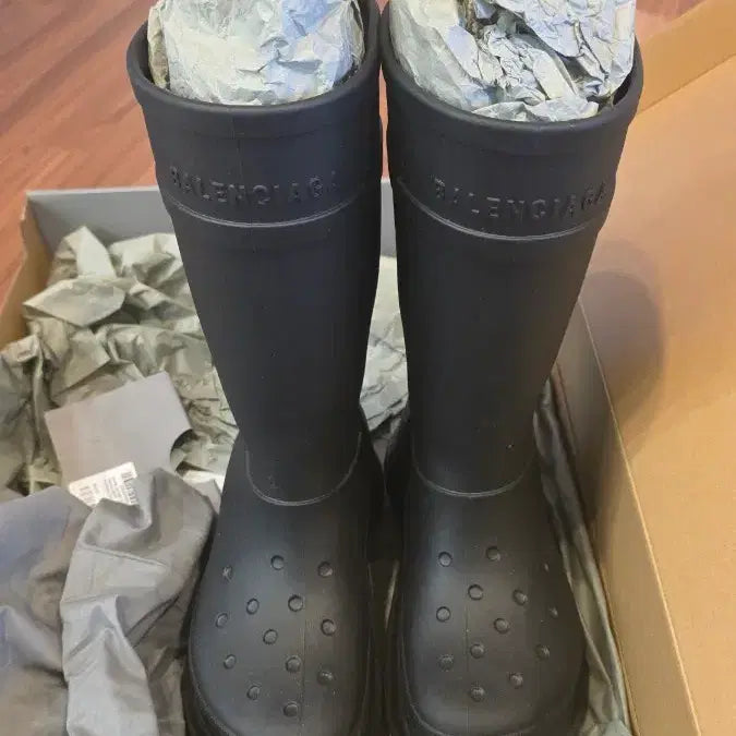 [BUNJANG] Balenciaga x Crocs Rain Boots Black Size 41 / 발렌시아가 크록스 레인부츠 블랙 41사이즈