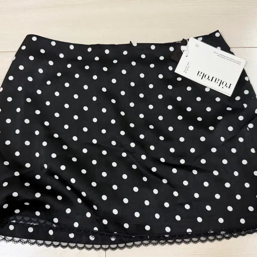[BUNJANG] Rolleroara Black Dot Mini Skirt / 로라로라 치마
