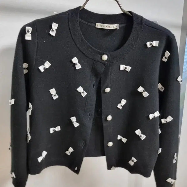[BUNJANG] Alice + Olivia Pearl Wool Cardigan / 정품 alice&olivia  모  진주카디건  (진짜 예뻐요)