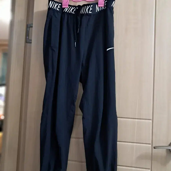 [BUNJANG] Nike Women's Training Pants Black / 나이키 여성 트레이닝 팬츠 블랙