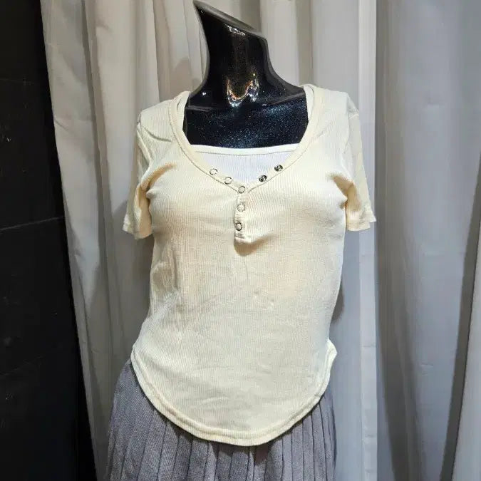 [BUNJANG] Ivory Sleeveless Layered Front Button Ribbed Light Yellow T-Shirt / 아이보리 나시 레이어드 밑단유 앞버튼 골지 연노랑 반팔