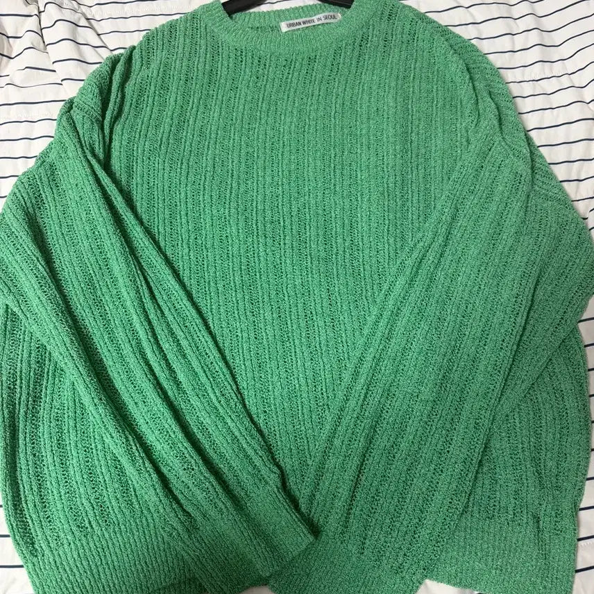 [BUNJANG] Loose Fit Knit - Green / 살안타템 루즈핏니트 그린