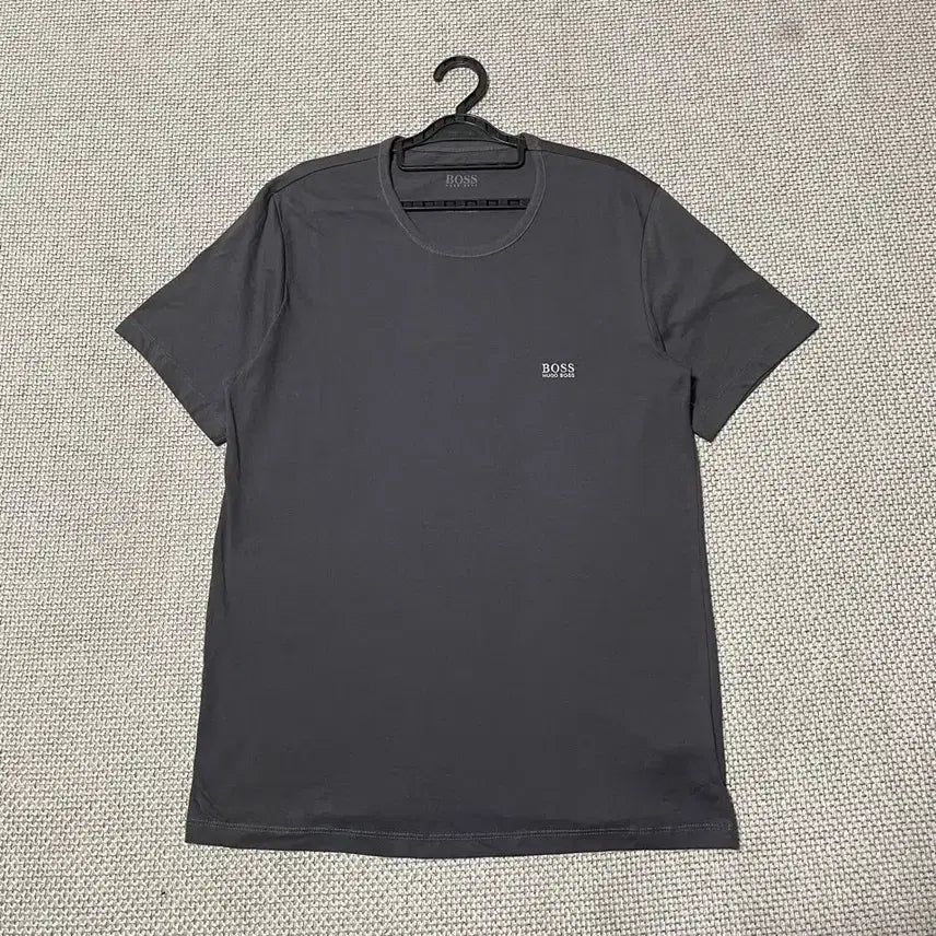 [BUNJANG] Hugo Boss Round Neck T-Shirt / L 휴고보스 라운드 반팔티 B.8450