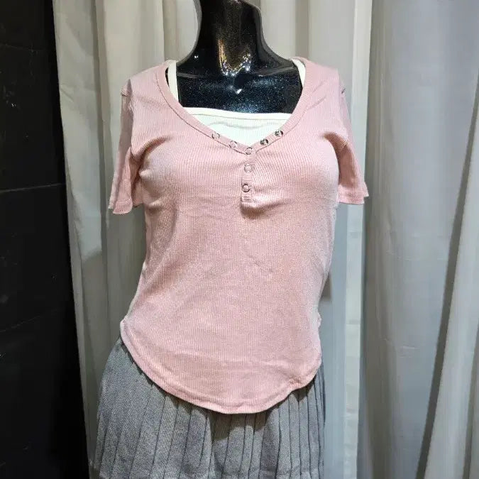 [BUNJANG] Ivory Sleeveless Layered Pink Short-Sleeve T-Shirt / 아이보리 나시 레이어드 밑단유 앞버튼 골지 핑크 반팔