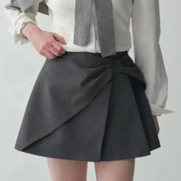 [BUNJANG] Plooum Ribbon Pleats Mini Skirt Charcoal / 플로움 리본 플리츠 미니 스커트 차콜