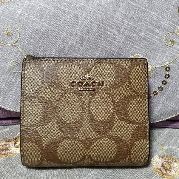 [BUNJANG] Coach Signature Pattern Brown Leather Women's Wallet / 코치 지갑 브라운 (영수증포함) 새상품