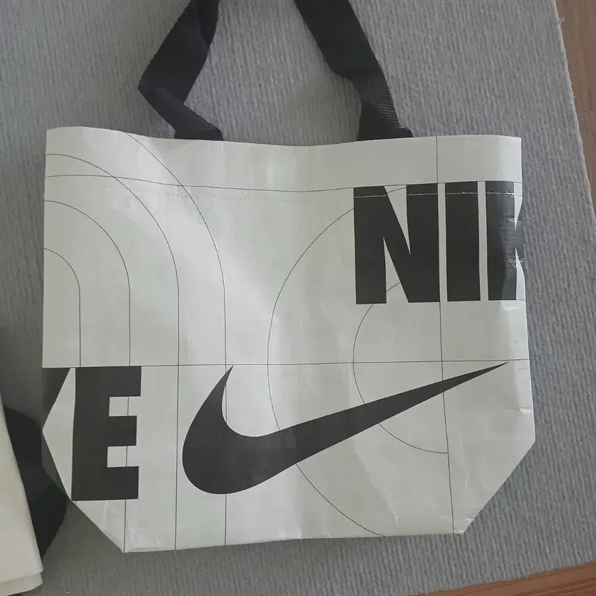 [BUNJANG] Nike Shopper Bag / 나이키 쇼퍼백