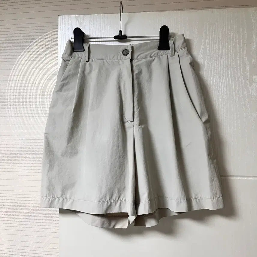 [BUNJANG] Nylon Pintuck Shorts / 나일론 핀턱 반바지