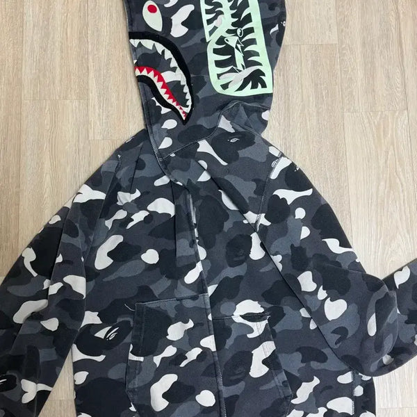 [BUNJANG] BAPE Shark Hoodie Zip-Up City Camo Glow-in-the-Dark Black L / 베이프 샤크 후드 후드집업 시티카모 야광 흑계 블랙 L 정품