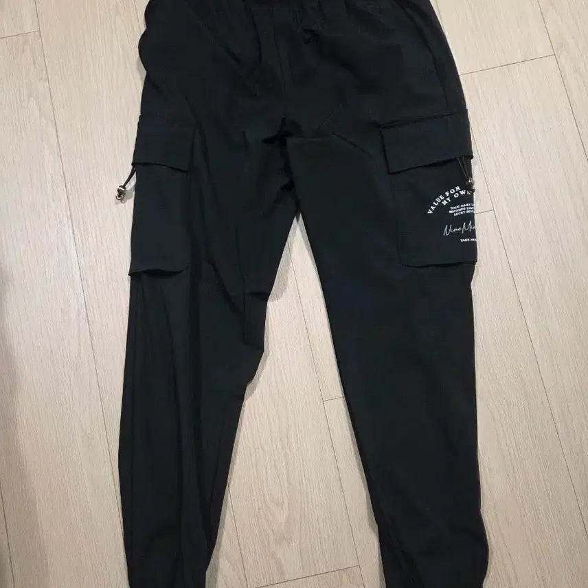 [BUNJANG] Black Cargo Jogger Pants / 블랙 카고 조거 팬츠 (1회착용)