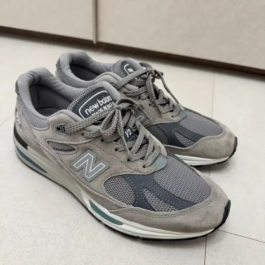 [BUNJANG] New Balance 991v2 UK Grey Size 260 / 뉴발란스 991v2 UK 그레이 260