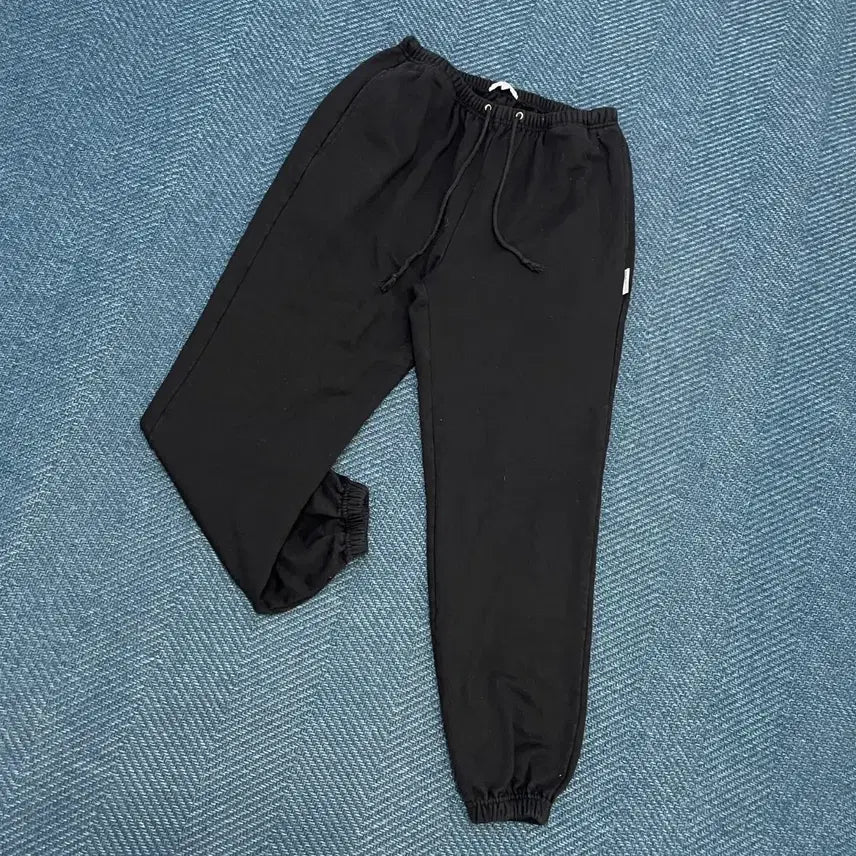 [BUNJANG] Aica White Jogger Pants L Size / [L] 에이카화이트 조거 팬츠 만원샵