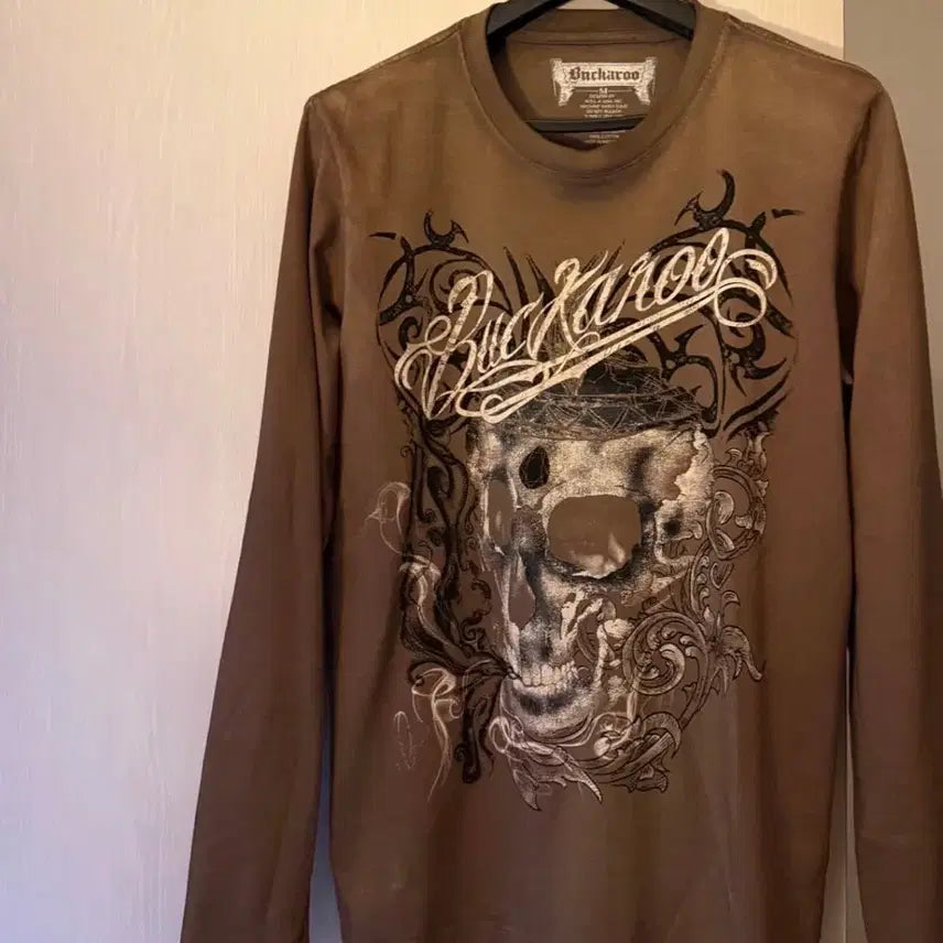 [BUNJANG] Backaroo Skull Print Long Sleeve T-Shirt / 펑크 해골 브라운 버커루 Y2K 긴팔 티셔츠