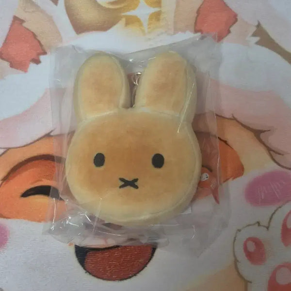 [BUNJANG] Miffy Baked Bread Face Keychain Doll / 미피 구운빵 얼굴 인형 키링