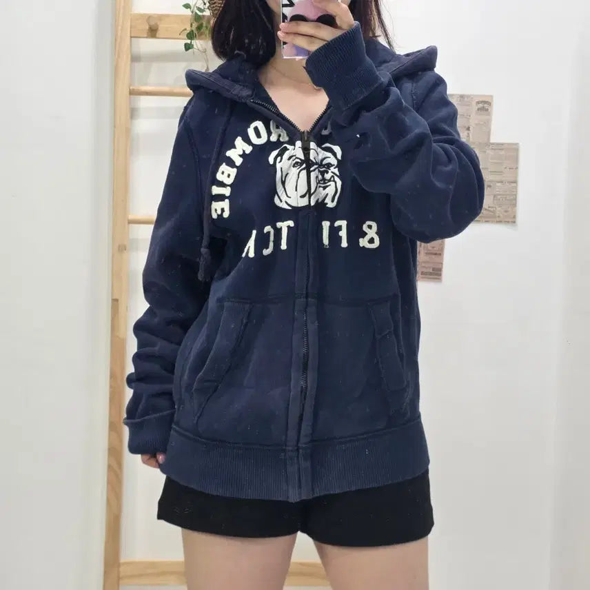 [BUNJANG] Abercrombie & Fitch Hoodie Zip-Up Navy Dog Logo L / [프립]L/아베크롬비 후드 집업 네이비 댕댕이 로고