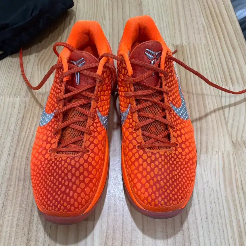 [BUNJANG] Kobe 6 Total Orange Basketball Shoes (Size 260) / 코비6 토탈오렌지 260