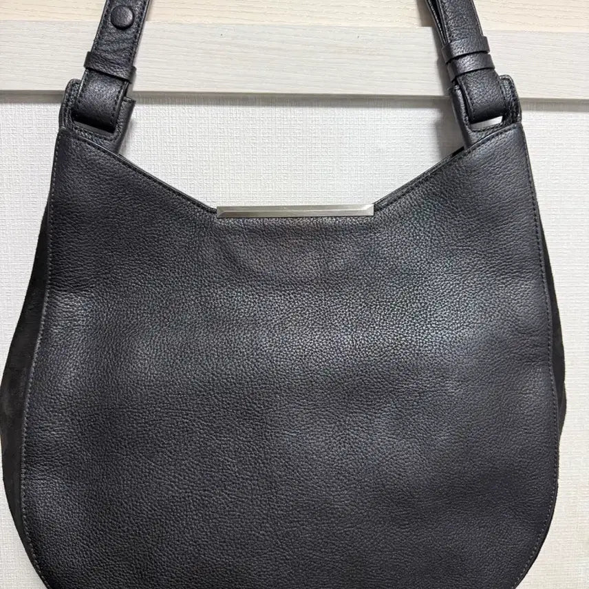 [BUNJANG] Black Leather Shoulder Bag / 가죽 숄더백 블랙